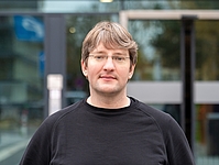 Portrait von Prof. Dr. phil. Samuel Tomczyk